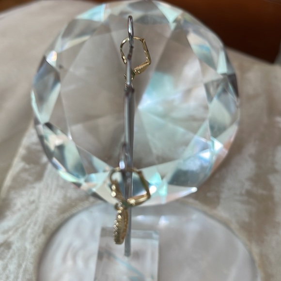 Virgin Mary/Our Lady of Guadalupe Dangling Earrings - Picture 4 of 5